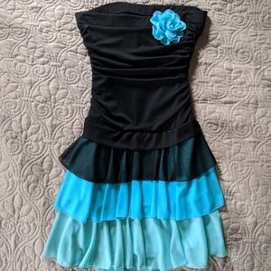 Byer Too! Black and blue ombre ruffle prom dress S